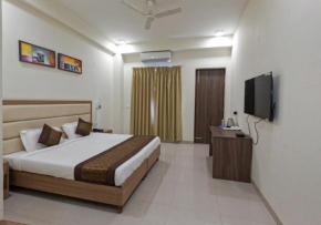 Hotel The Luxem - Behind Ibis Hotel Gurugram